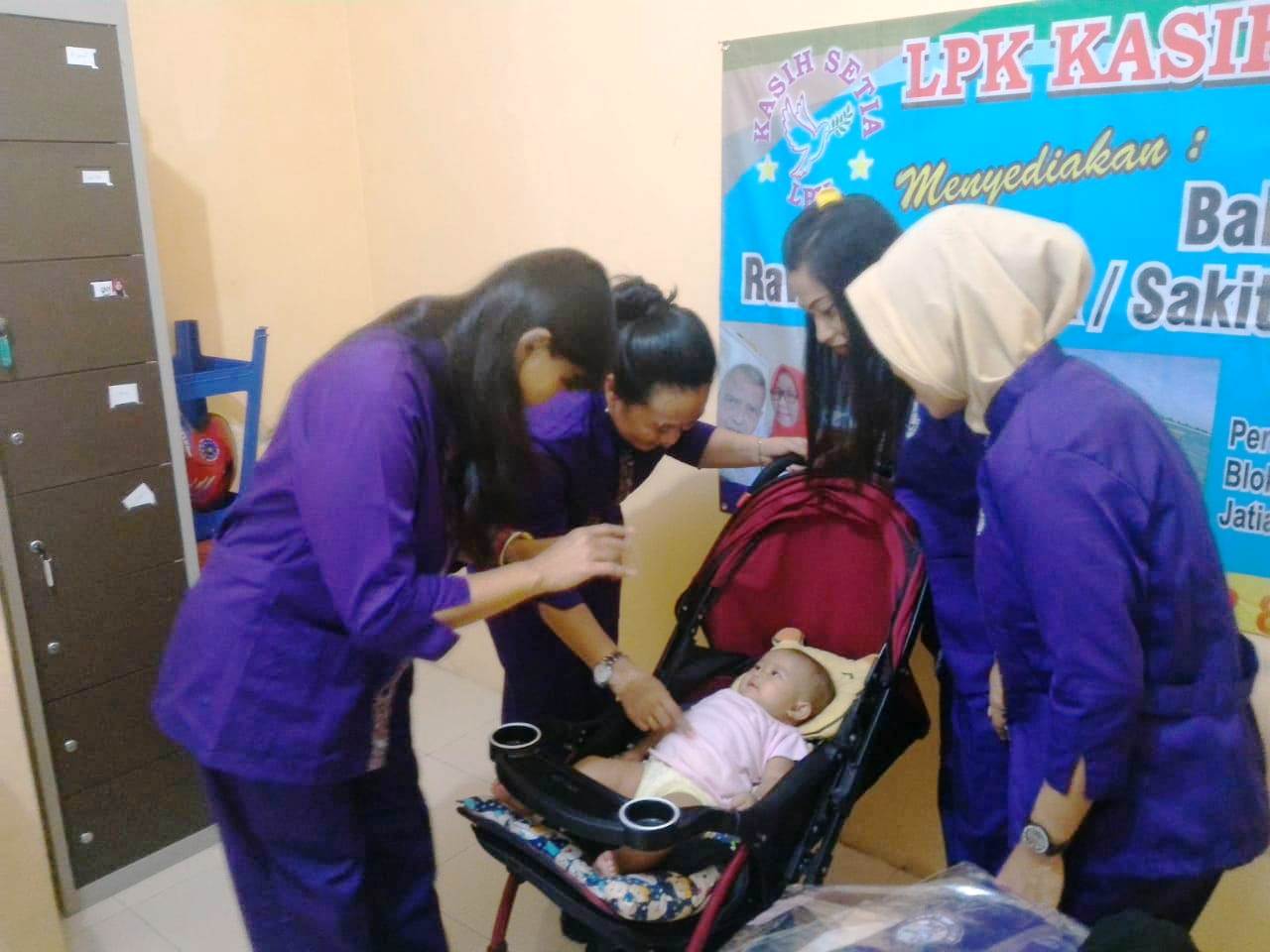 Yayasan Baby Sitter Pluit 